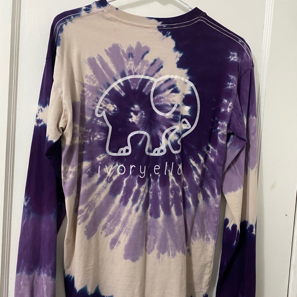 Ivory Ella medium long sleeve purple pull over